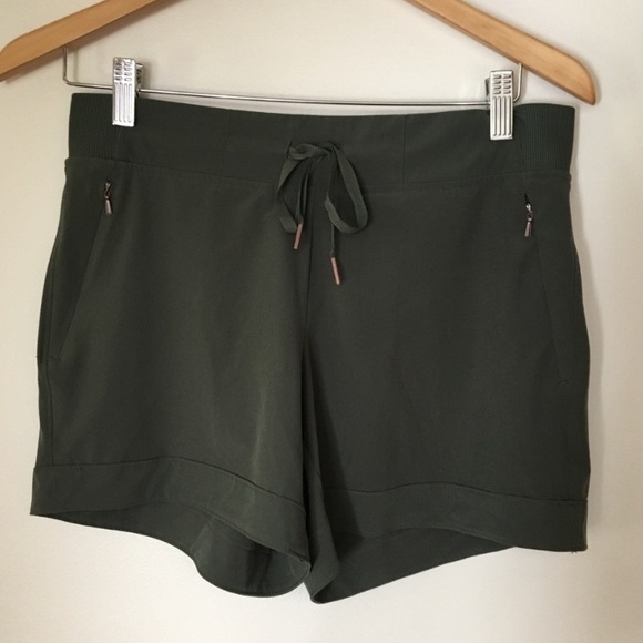 CALIA by Carrie Underwood Pants - GREEN CALIA SHORTS